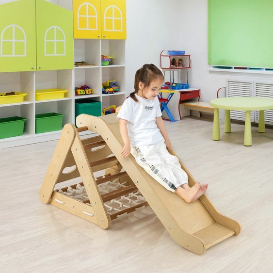 Montessori Piklerové trojúhelník