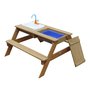 dřevěný piknik stolek s lavičkami a kuchyňkou